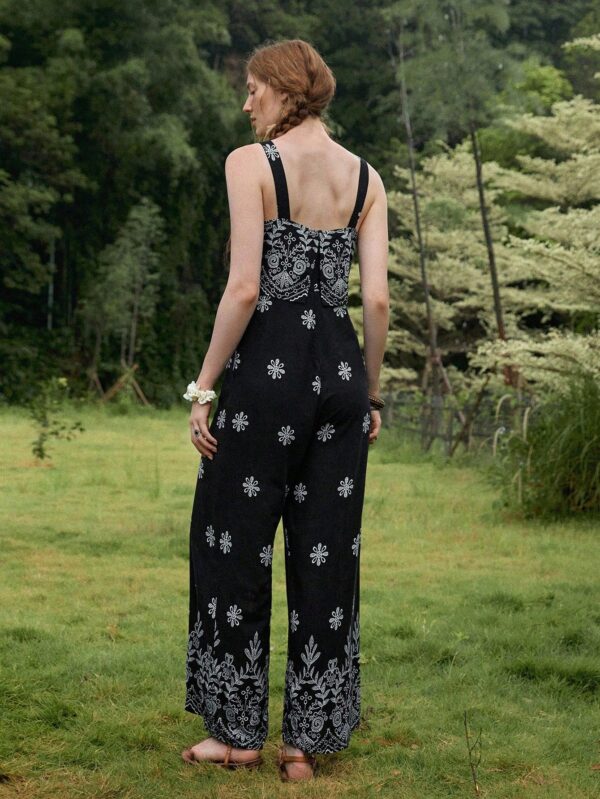 Elegant Minimalist Dress – Timeless Style for Every Occasion - 图片 3