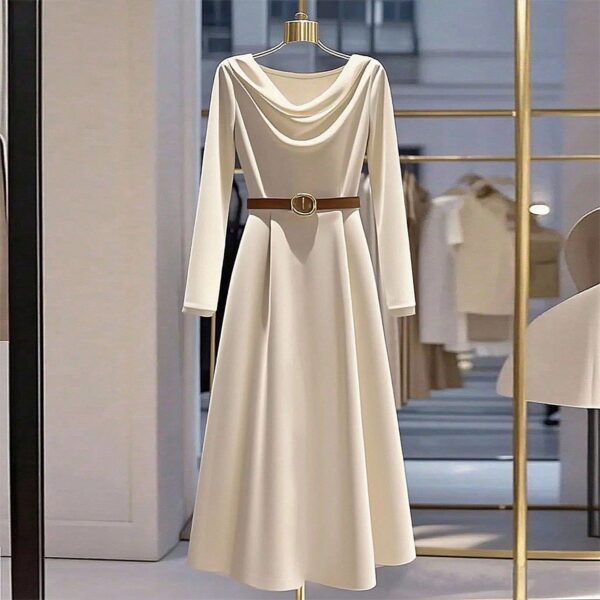 Off - White Long - Sleeved Dress with Brown Belt - 图片 3