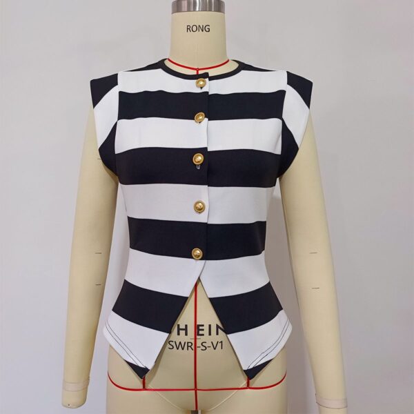 Summer striped knit vest: customizable, breathable, and comfortable, suitable for women - 图片 5