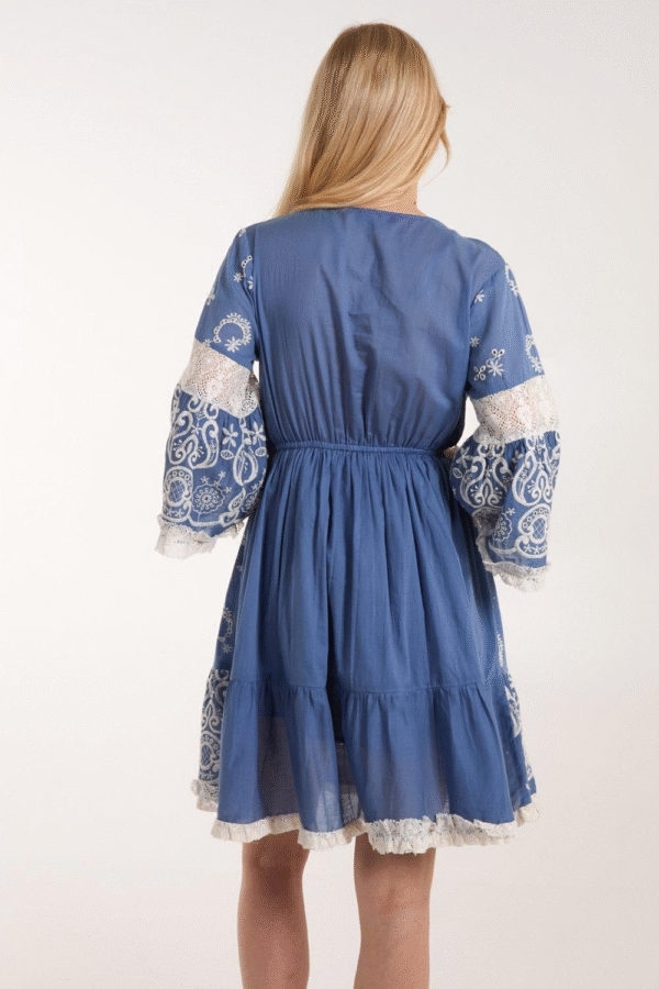 Blue Embroidered V - Neck Flared - Sleeve Bohemian Dress - 图片 3